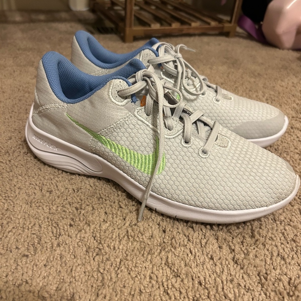 Nike White and Blue Sneakers